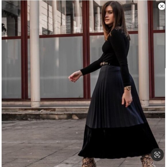 Sandro Velna Velvet-Detail Pleated Skirt XS 0/XS - Picture 3 of 16